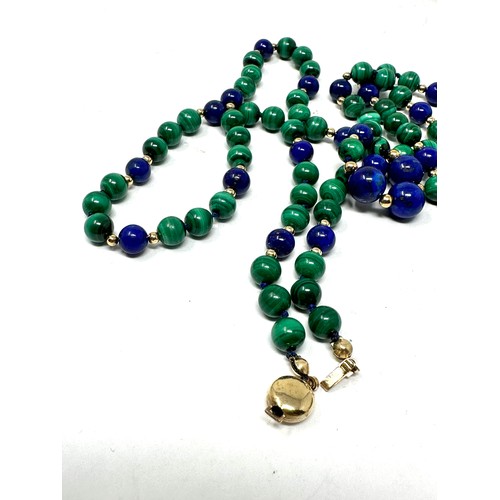 245 - 9ct gold lapis & malachite bead necklace (37.4g)