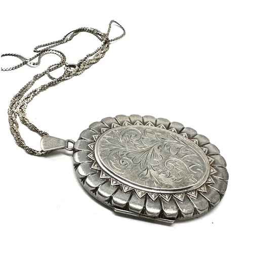 305 - Large Vintage silver locket necklace locket measures approx 6.3cm drop by 4cm wide