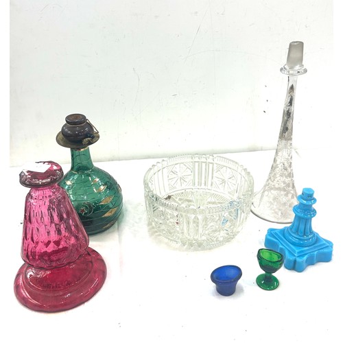 220 - Selection of assorted glassware