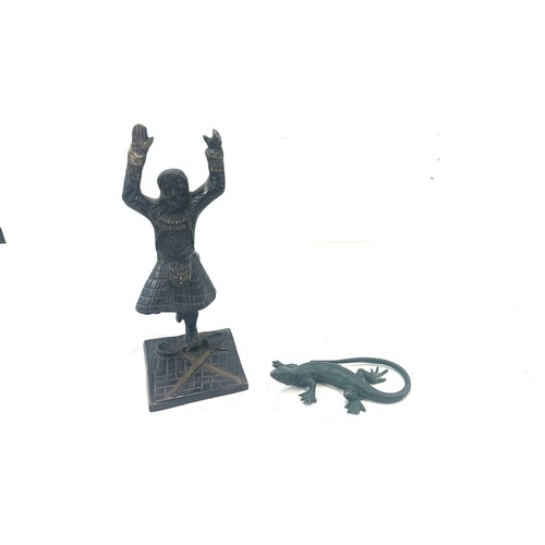 450 - 2 Bronze figures includes Scottish dancer and Lizard