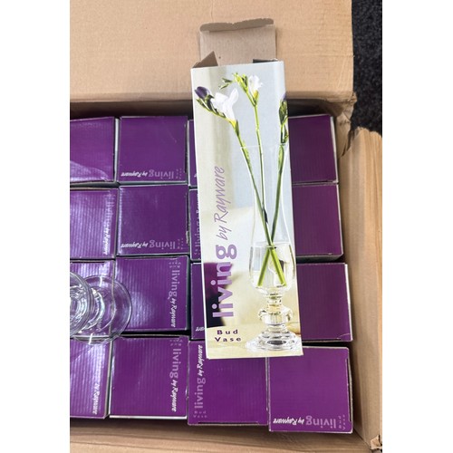 146 - Box of boxed Ray ware bud vases