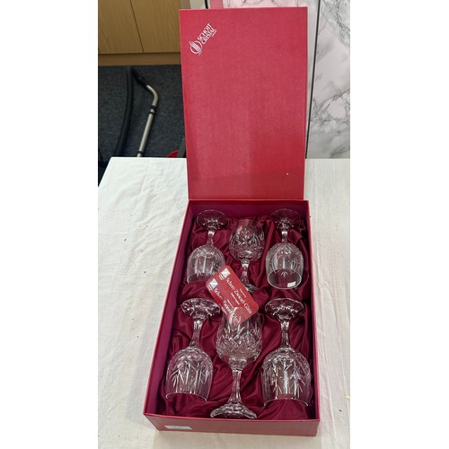 100 - Set of 6 Schott Zwiesel Germany wine glasses in original box