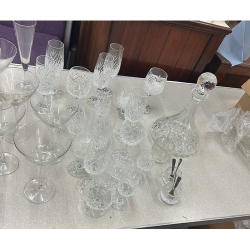 228 - Large selection of glassware