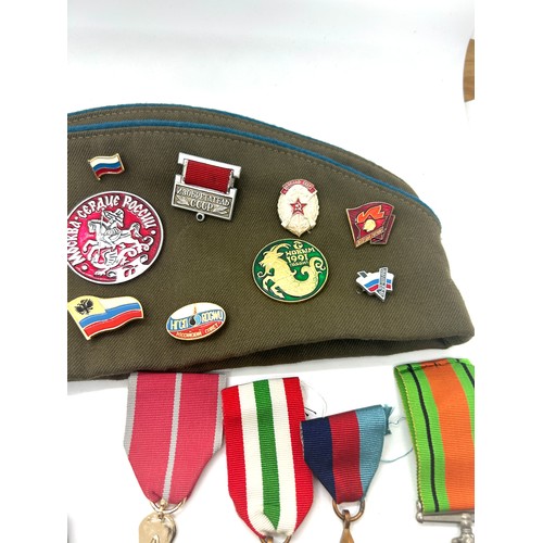 456 - Selection of RAF/ Military items includes WW2 medals etc