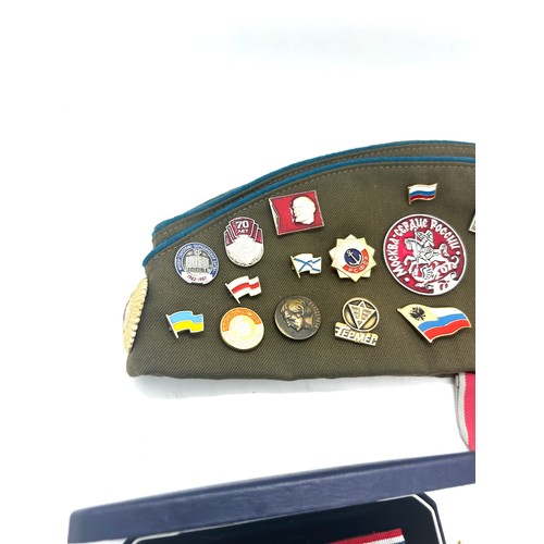 456 - Selection of RAF/ Military items includes WW2 medals etc