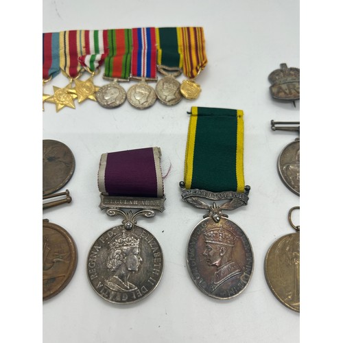 464 - Selection of WW1 and WW2 military medals named ss gt M G Chapman R signals, Charles Thorn, DVR W G H... 