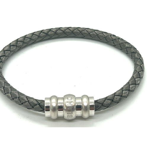 539 - Mont Blanc silver clasp bracelet