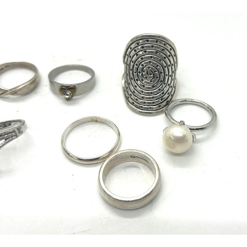 430 - Selection of assorted silver rings