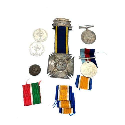 461 - Selection of assorted medals includes WW2 and Masonic young pride of canning town 1899 lodge medal