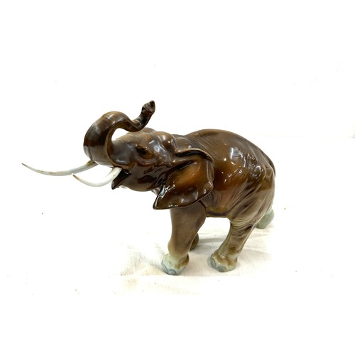 531 - Royal dox czech slovakia elephant 20 cm tall