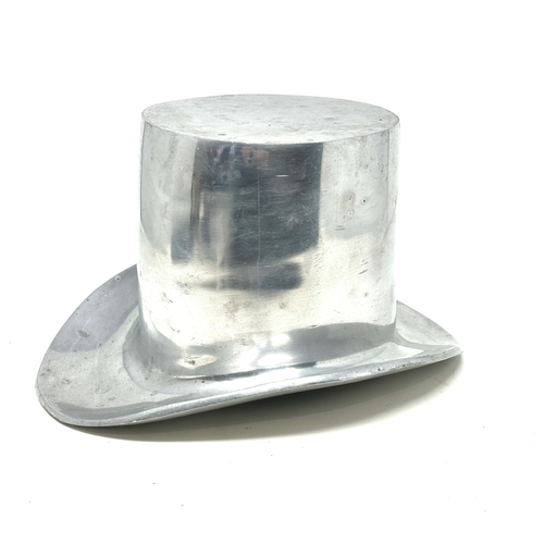 417 - vintage aluminum top hat wine bottle ice bucket