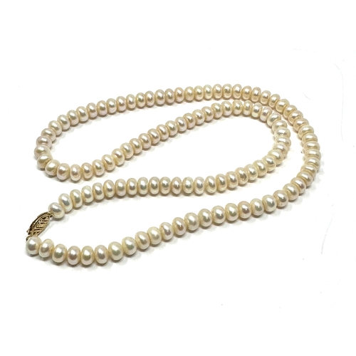 80 - 14ct gold clasp pearl necklace measures approx 52cm long weight 36g