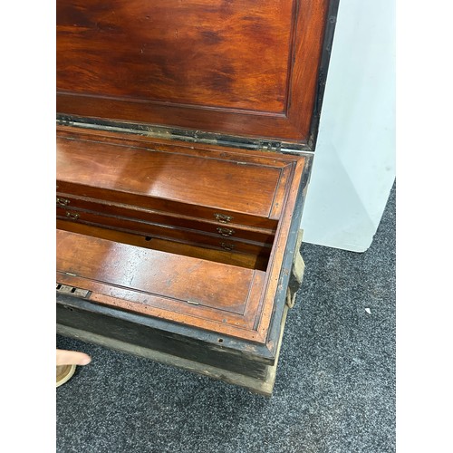 299 - Antique Georgian wooden carpenters tool chest. interior fitted with drawers, complete with a large q... 