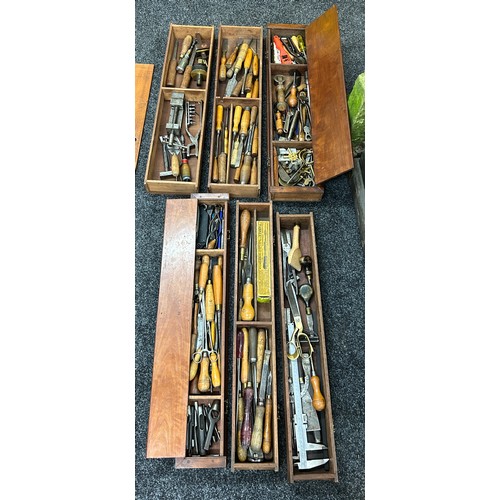 299 - Antique Georgian wooden carpenters tool chest. interior fitted with drawers, complete with a large q... 