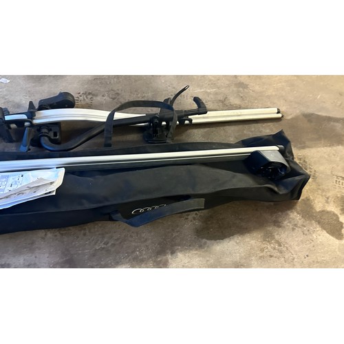 141 - Audi cycle rack and roof bars, thule