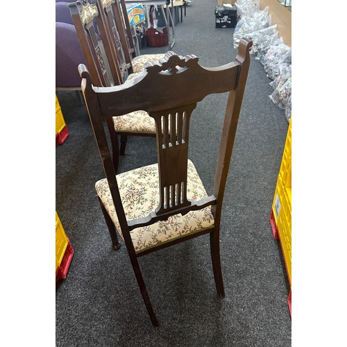 266 - Set of 4 dining chairs