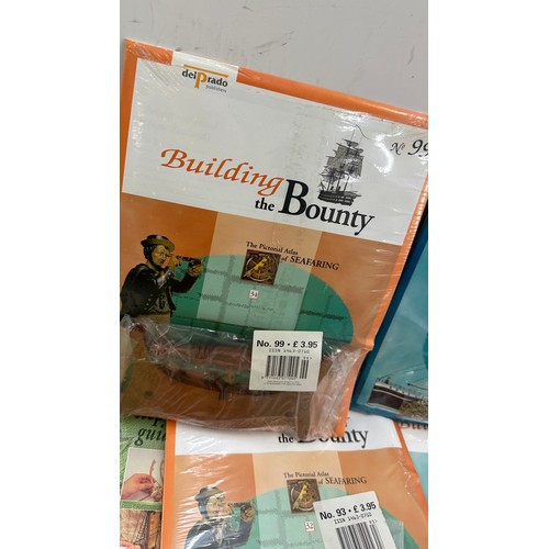 226 - Selection of 100 copies of the Del Prado building the Bounty with folders