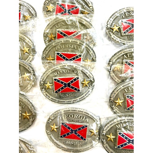 574 - 13 US Confederate state interchangeable belt buckles, 1 confederate states of America belt buckle