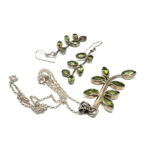 312 - A silver stone set necklace and earrings set (16g)