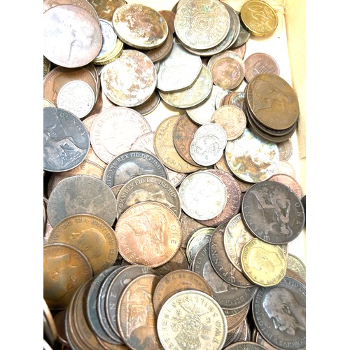 472 - Selection of vintage and later coins