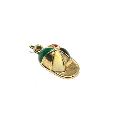 89 - 9ct gold vari-colour enamel hat pendant (0.5g)