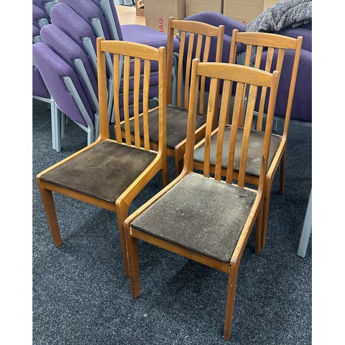 333 - Set of 4 dining room chairs