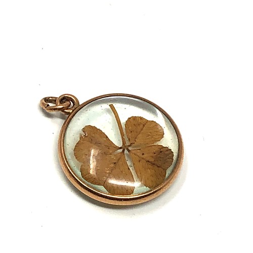 383 - Antique gold framed 4 leaf clover pendant xrt tested as 9ct measures approx 2.6cm drop by 2.2cm weig... 