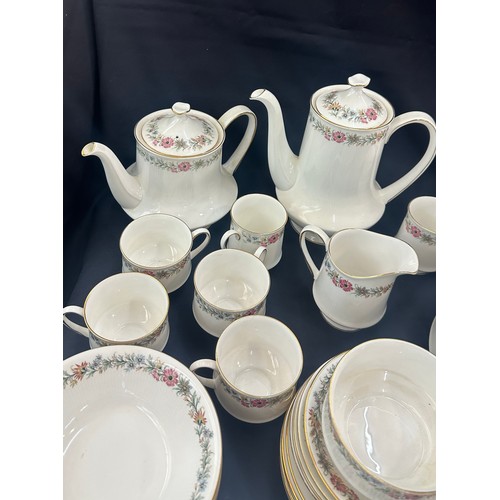 153 - Large selection of Paragon Belinda tea/ coffee and dinner part set includes tureens, bowls, plates e... 