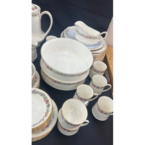 153 - Large selection of Paragon Belinda tea/ coffee and dinner part set includes tureens, bowls, plates e... 