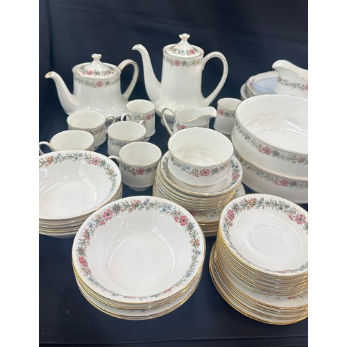 153 - Large selection of Paragon Belinda tea/ coffee and dinner part set includes tureens, bowls, plates e... 