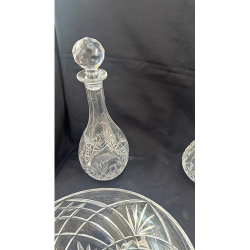 182 - Selection of glassware includes Decanters, bowl etc