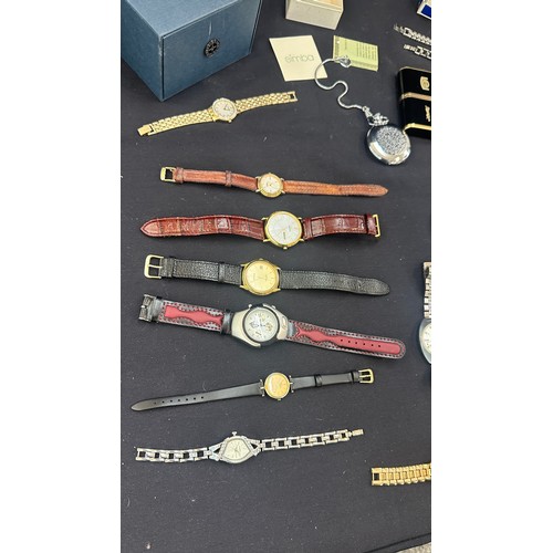 547 - Large selection of vintage and later watches includes Accurist etc