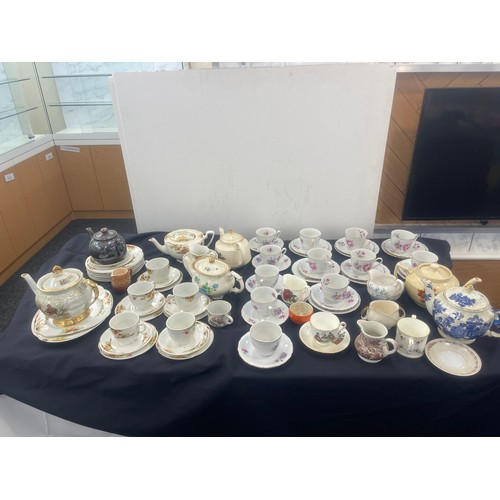 203 - Large selection of part tea services