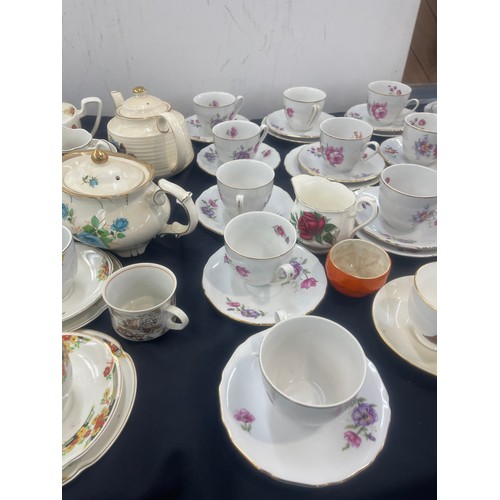 203 - Large selection of part tea services