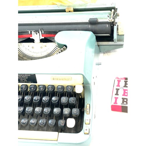 140 - Vintage cased imperial type writer