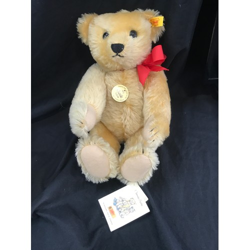 10 - Boxed Steiff 000379 Classic Teddy Bear 1909 with  Button Ear & Growler, with label and box