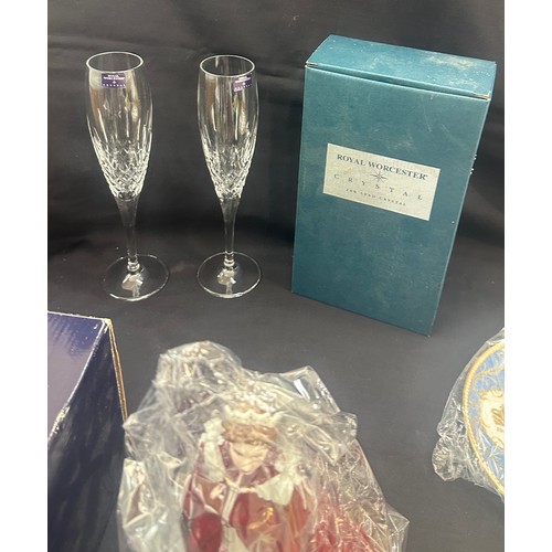 242 - Selection of miscellaneous includes Boxed Royal Doulton RD24886, Royal Worcester glass etc