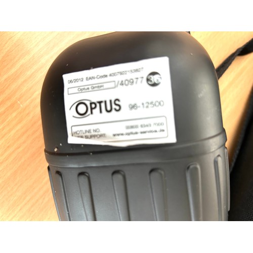 92 - Optus 20 - 60 x 60 spotting scope in carry case