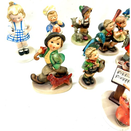 622 - Selection 14 vintage Goebel figures