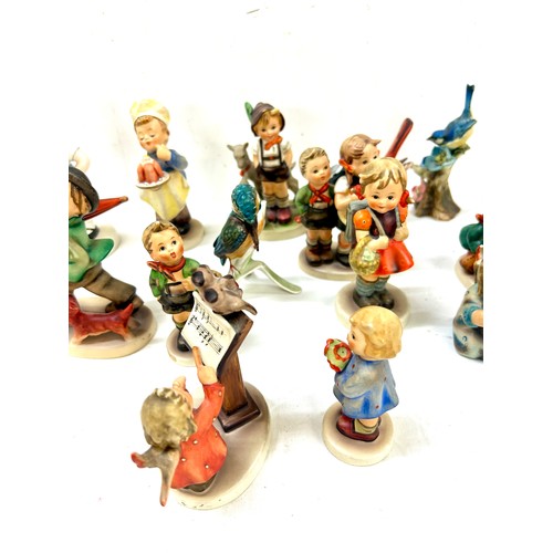 622 - Selection 14 vintage Goebel figures