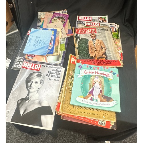 154 - Selection of vintage Royal magazines to include Hello etc