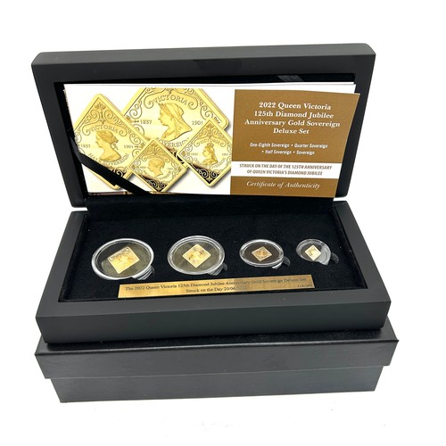 411 - Cased Hattons 2022 22 carat Queen Victoria 125th Diamond Jubilee anniversary gold deluxe sovereign p... 