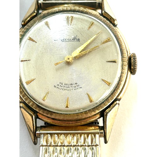 553 - Selection of 3 vintage watches includes Ingersoll, Timex etc