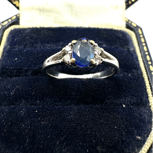 68 - 18ct white gold sapphire & diamond ring weight 2.9g