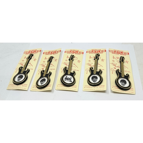 424 - set of 5 The Beatles The Fabulous Beatles Jewellery guitar Brooch still on original paper sleeve