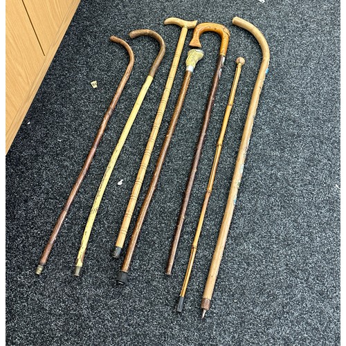 127 - Selection of vintage walking sticks/canes