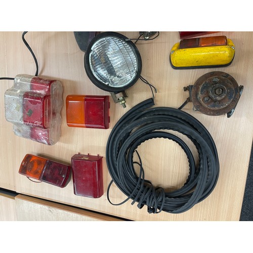 226A - Selection of vintage and later car head lights etc