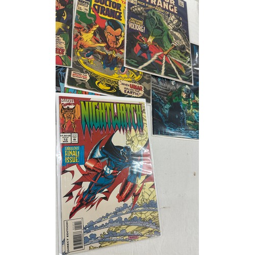 96 - Selection of vintage comics to include Marvel and DC- Doctor strange, The Thing etc