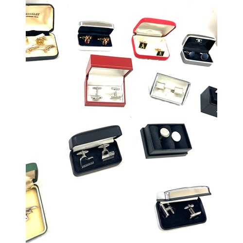 569 - Selection of vintage and later cufflinks