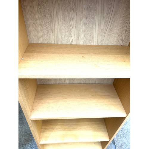 381 - 6 shelf oak. Bookcase measures approximately 80 inches tall 24 inches wide 11 inches depth